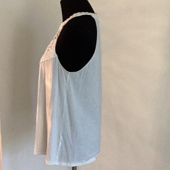 Lilly Pulitzer Sleeveless Halter Size M - Picture 4 of 7